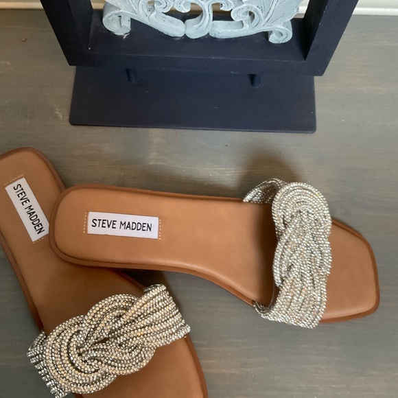 Bling ladies slides. - Picture 3 of 8